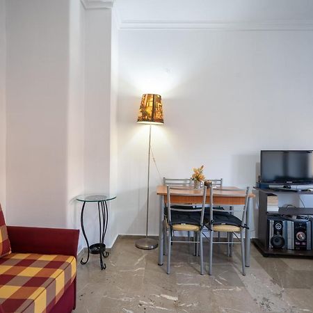 Dimotiko Theatro Metro St. 1 Bedroom 4 Pers. Flat Pireo Esterno foto