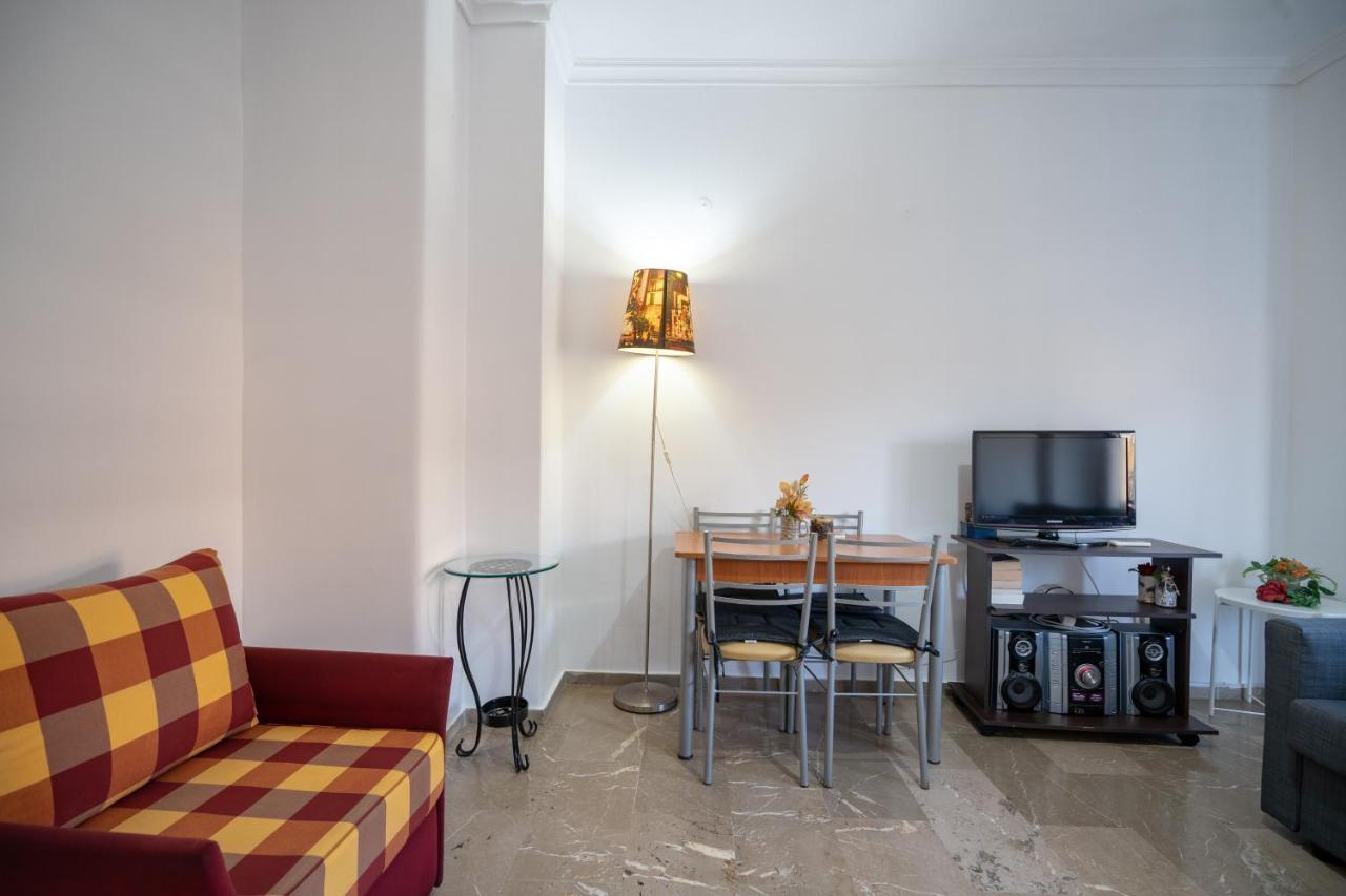 Dimotiko Theatro Metro St. 1 Bedroom 4 Pers. Flat Pireo Esterno foto
